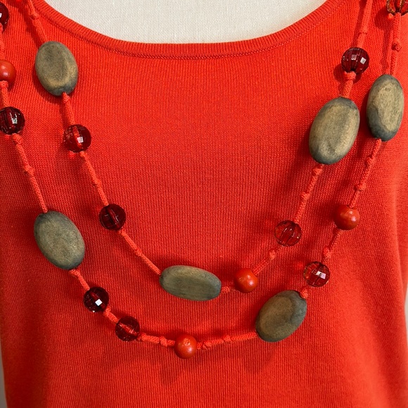 C’est City size medium orange top - Picture 3 of 3